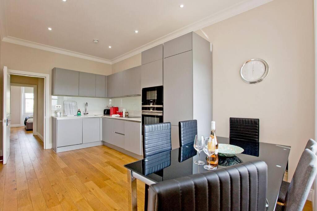 Appartamento F7 Large 2bed Kensington Londra